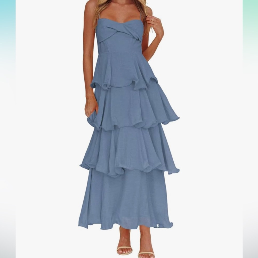 Chic Strapless Tiered Maxi Dress in Blue